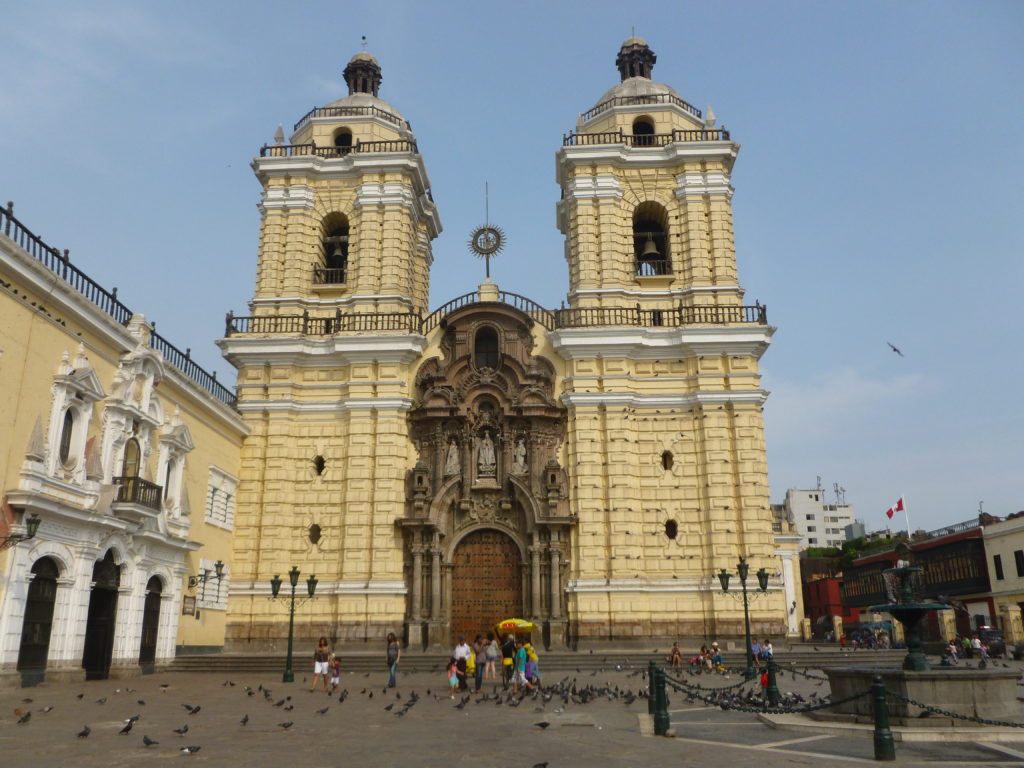 A visit to San Francisco Church, one of the things to do in Lima