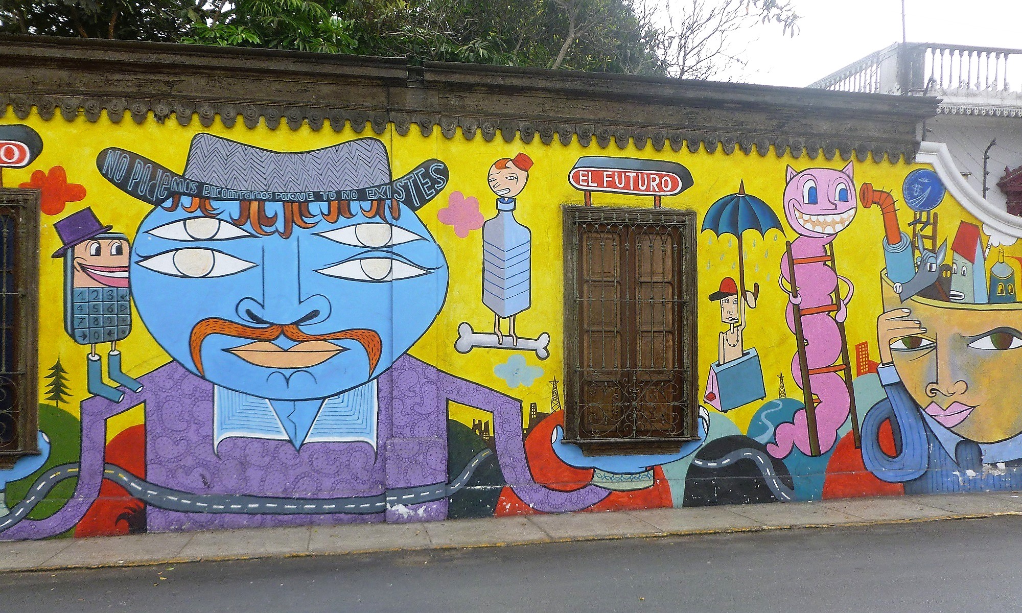 Graffiti and urban art private-lima tour with Sara